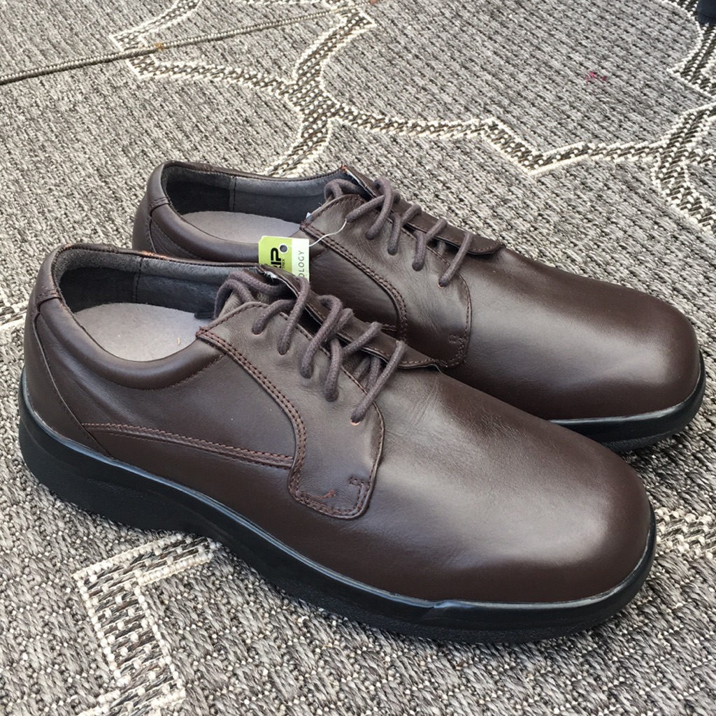 Apex Brown Leather Oxfords